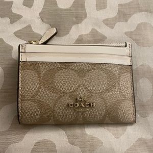 Coach- Coin and credit card wallet